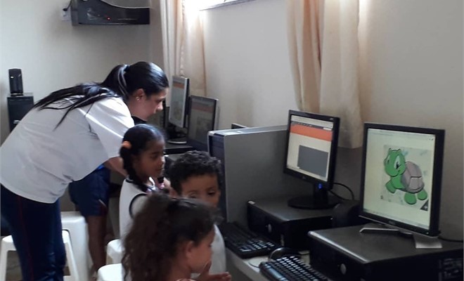 Aula de inform�tica - 1� ano
