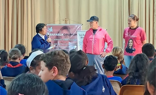 Palestra Escriv� estrela: Rafaela Drumond e sua luta contra ass�dio moral e o bullying