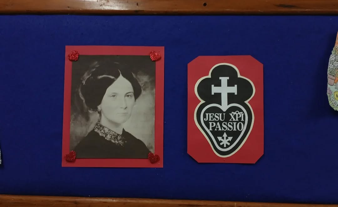 Dia do Carisma - Vener�vel Maria Madalena Col�gio Passionista Santa Luzia