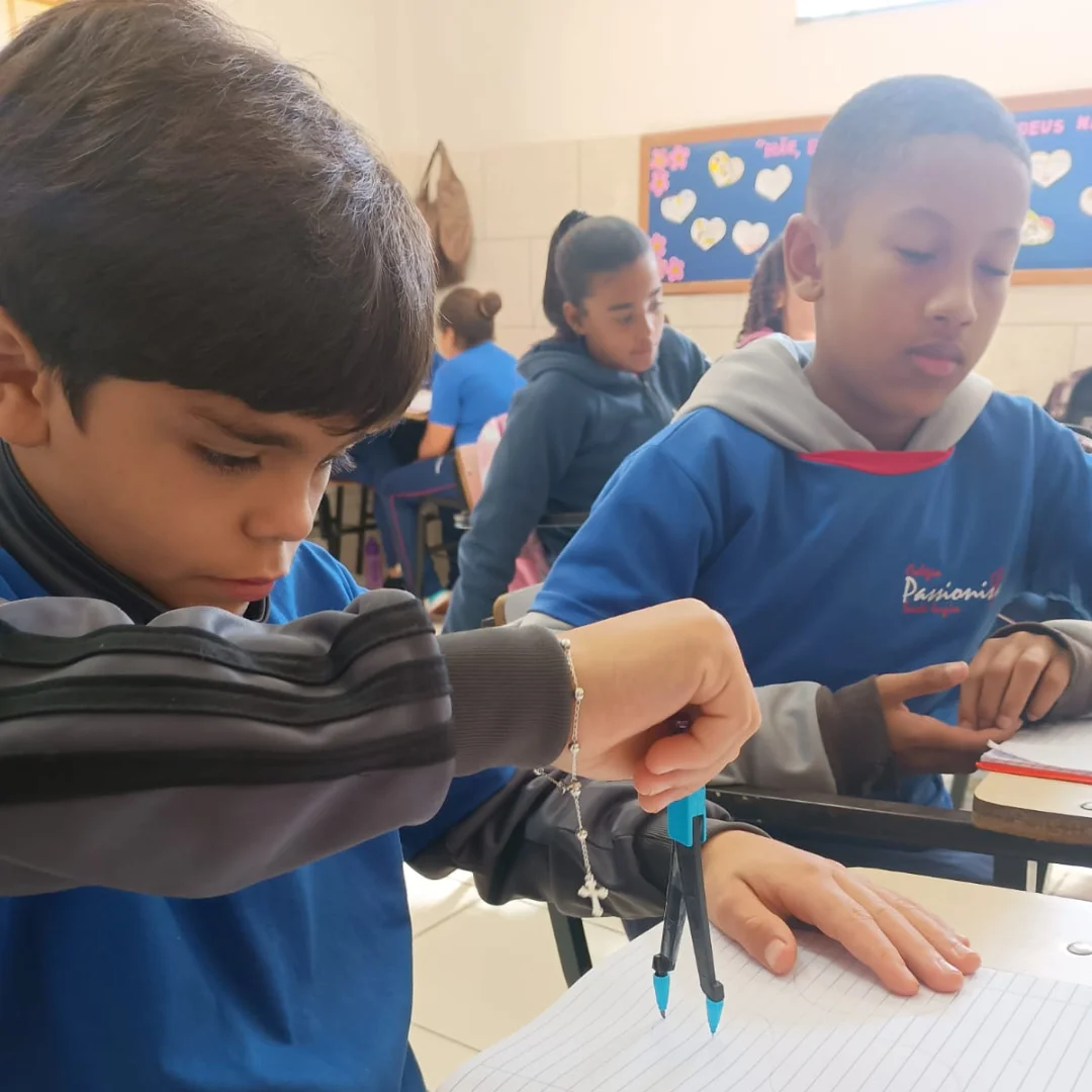 C�rculo e Circunfer�ncia Col�gio Passionista Santa Luzia