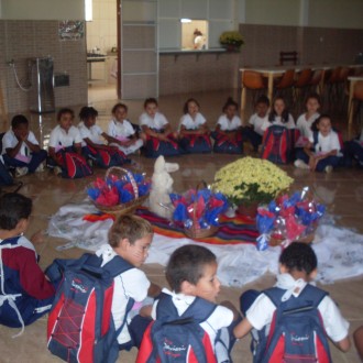 Celebrando a Pscoa - Colgio Passionista Santa Luzia