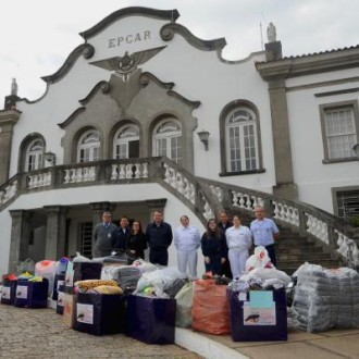 Colgio Passionista Santa Luzia recebe doaes da Fora Area Brasileira - Colgio Passionista Santa Luzia