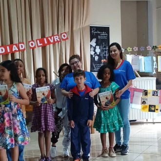 Só um minutinho - Colégio Passionista Santa Luzia Só um minutinho - Colégio Passionista Santa Luzia