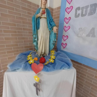 Homenagem a Nossa Senhora - Colégio Passionista Santa Luzia Homenagem a Nossa Senhora - Colégio Passionista Santa Luzia