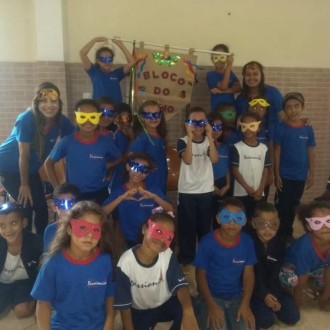 Muita alegria e brincadeiras de carnaval - Colégio Passionista Santa Luzia Muita alegria e brincadeiras de carnaval - Colégio Passionista Santa Luzia